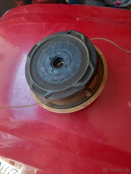 HLAVICA NA KROVINOREZ STIHL FS 220. - 2