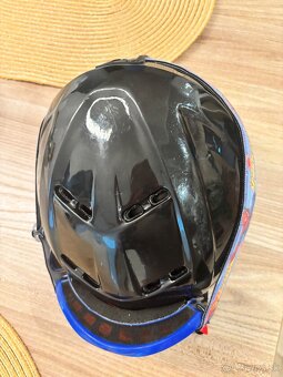 Predam detsku lyziarsku prilbu znacky Technopro - 2