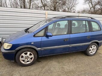 Opel Zafira 2.0 TDi -nepojazdné - 2