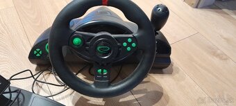 Volant z pedalmi - 2