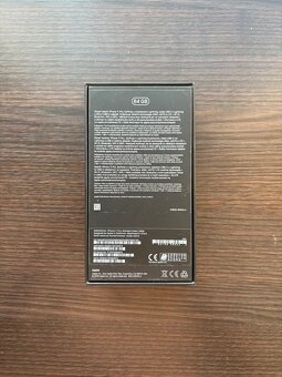 iPhone 11 Pro + Apple Sluchátka EarPods - 2