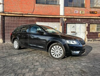 Škoda Octavia Combi 1.6 TDI 110k Active - 2
