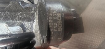 Vstrekovače BOSCH 0414720215 - 2