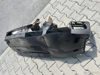Bmw e60/e61 palubná doska - 2