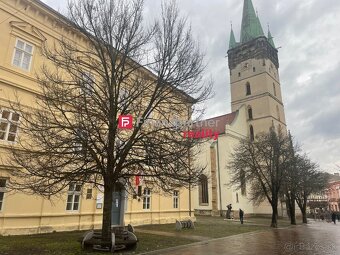 Pod konkatedrálou v pešej zóne klimatizovaný 2izb podkrovný - 2