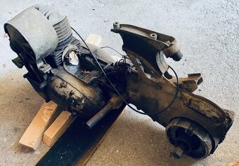 Cezeta 501 skúter ČZ kryt motor valec hlava - 2