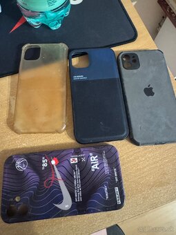 Predám IPhone 11 black, 128gb - 2