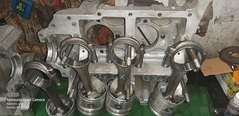Predám na Tatru 600 Tatraplan dieli na motor - 2
