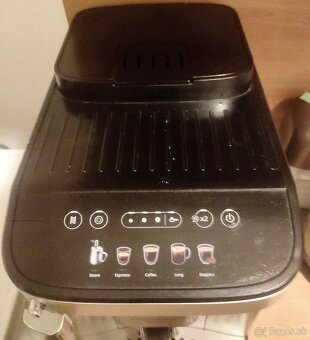 Predám kávovar de longhi magnifica evo - 2