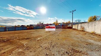 (2.500 m²) SPEVNENÁ PLOCHA SO SIEŤAMI - 2