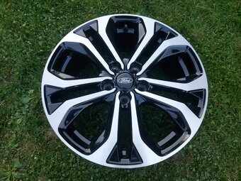 7JX17 5X108 ET47,5 - NOVÉ disky FORD KUGA, PUMA - 2