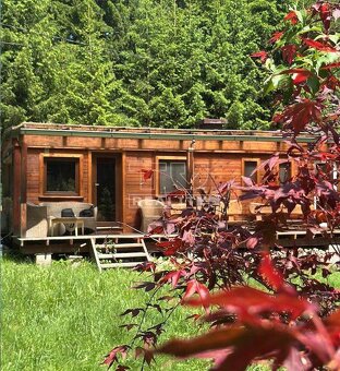 REKREAČNÝ POZEMOK NA PODSUCHEJ 1570m2
MOŽNOSŤ STAVBY CHAT - 2