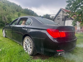 ROZPREDAM BMW 750Li - 2