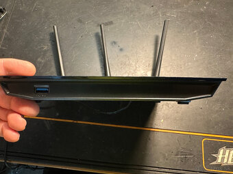 Bezdrátový router ASUS RT-N18U - 2