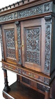 Starožitný nabytok - 2