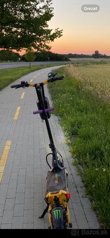 Predám Elektrickú kolobežku VSETT 10+ - 2