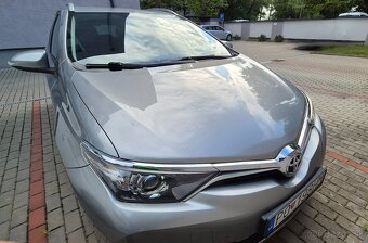 Toyota Auris 1.2 TS (Touring Sports) 85kW 2015 - 2