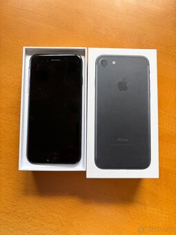 iPhone 7 256gb cerna kabel sluchatka kryty - 2