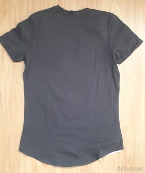 tričko s dierkami M - 2