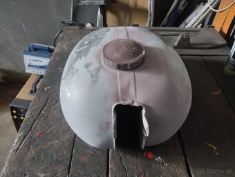 Predám nádrž jawa - 2