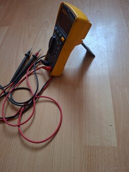 Multimeter Fluke 117 - 2