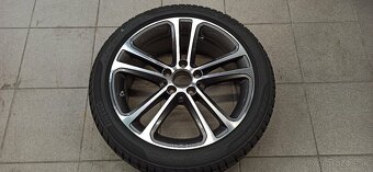 Mercedes 225/45 R18 - 2