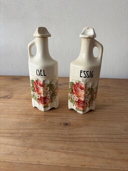 Nadoby a svietniky - 2