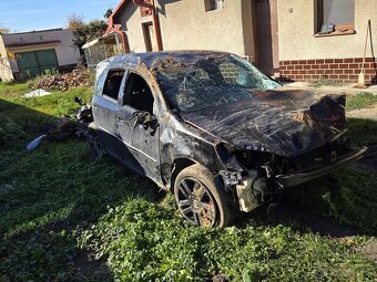 Vw golf 5 1.9 77kw - 2