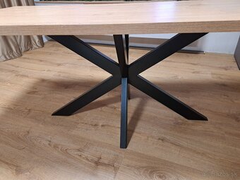 Jedálenský stôl - 2