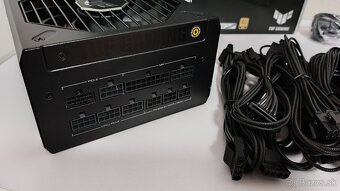 ASUS TUF GAMING 1000W GOLD - 2