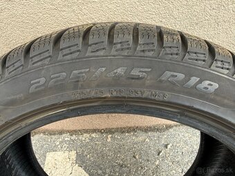 Pirelli Sottozero 3 225/45 R18 Zimná pneumatika - 2
