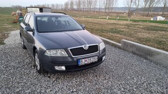 Škoda Octavia II combi 1,9 TDi 77 kw - 2