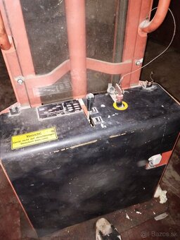 Elektrický vysokozdvižný paleťak - 2