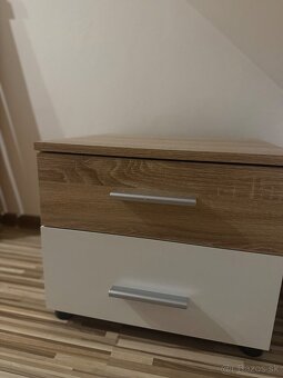 Rošty + nočné stolíky - 2