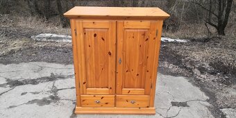 Celomasivná hlboká komoda - 2