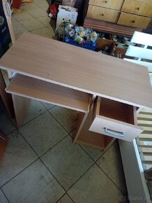 Písací stolík- len 10eur - 2