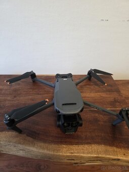 DJI Mavic 3 Pro - 2
