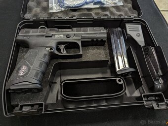 Beretta APX - 2