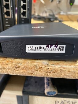 WiFi router Mikrotik hAP ac lite - 2