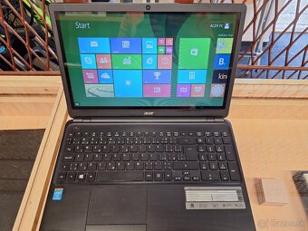 Acer Aspire E1 Z5WE3 Pentium/4GB/500GB - 2