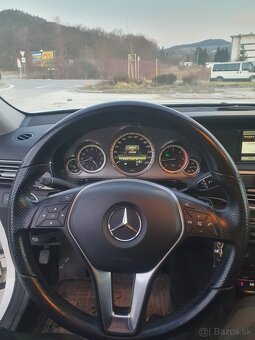 Mercedes - 2