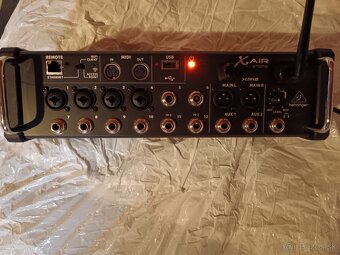 Digitálny mix behringer - 2