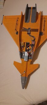 Rc stíhačka Eurofighter - 2