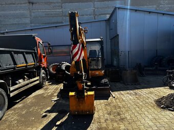 JCB 8056 - 2