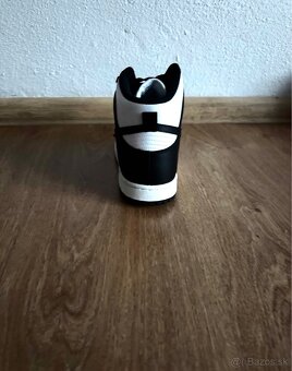 Nike Dunk High “Panda” - 2