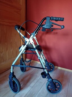 Chodítko pre seniorov-alu - 2