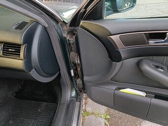 Audi A6 QUATTRO 2.8 V6  Combi - 2