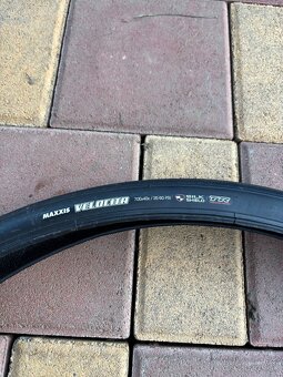 Plášťe Maxxis Velocita 700x40c - 2