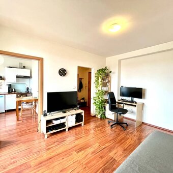 1-izbový byt — Nové Mesto, Bratislava - 2