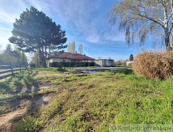 Stavebný pozemok v kľudnej časti podunajskej obce Kravany - 2